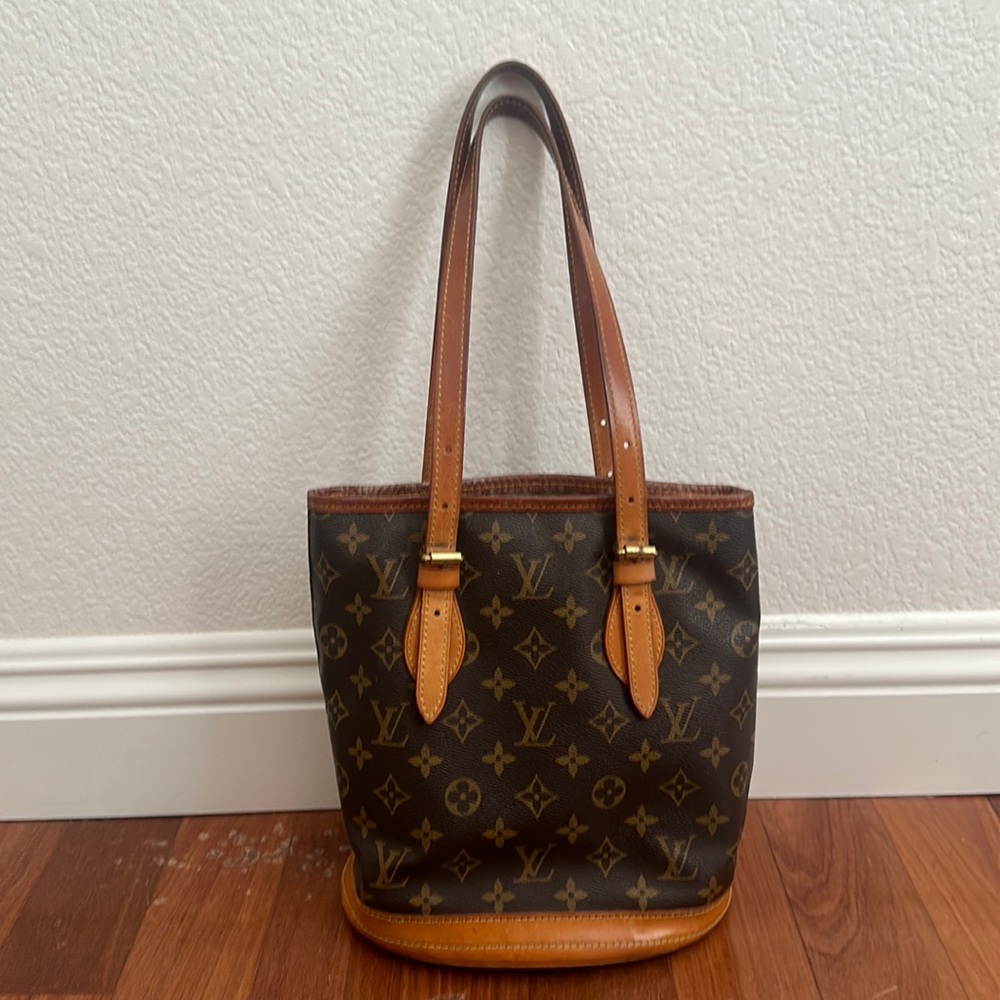 COPY - Louis Vuitton Bucket Handbag